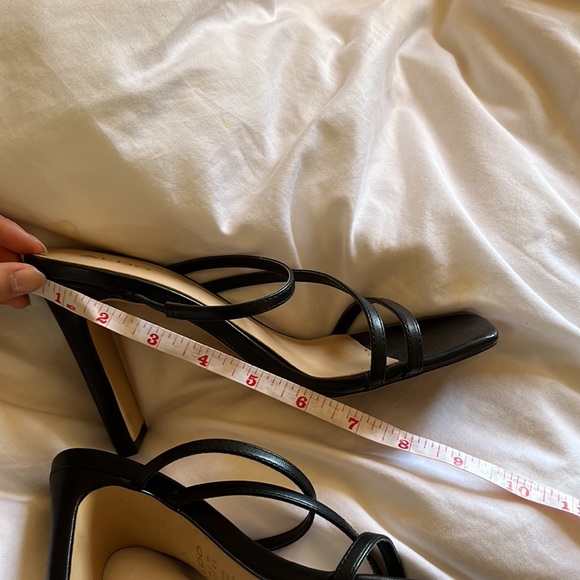 Also strappy heels black - Picture 8 of 9
